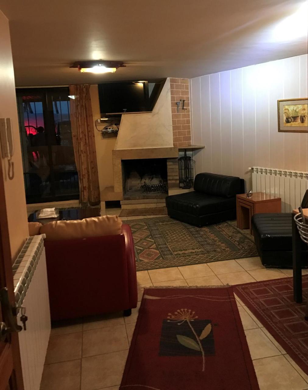 Stone Chalets Fārayyā Eksteriør bilde